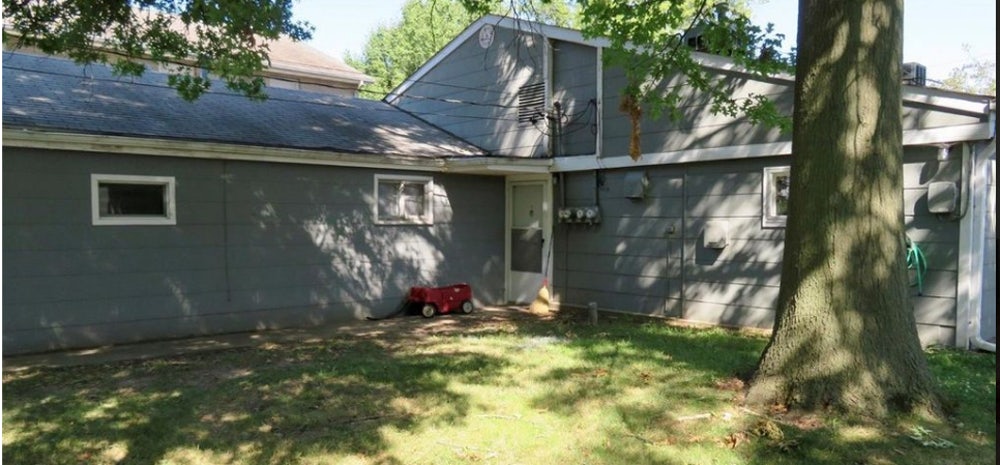 One Bedroom Apartment Highland IL | Asymptote Group